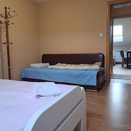 Kotor Varos Apartman Avram מראה חיצוני תמונה