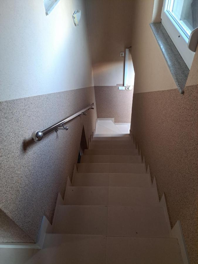 Kotor Varos Apartman Avram מראה חיצוני תמונה