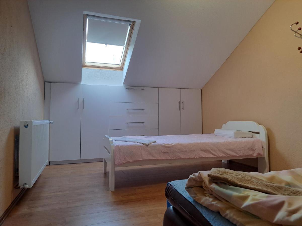 Kotor Varos Apartman Avram מראה חיצוני תמונה